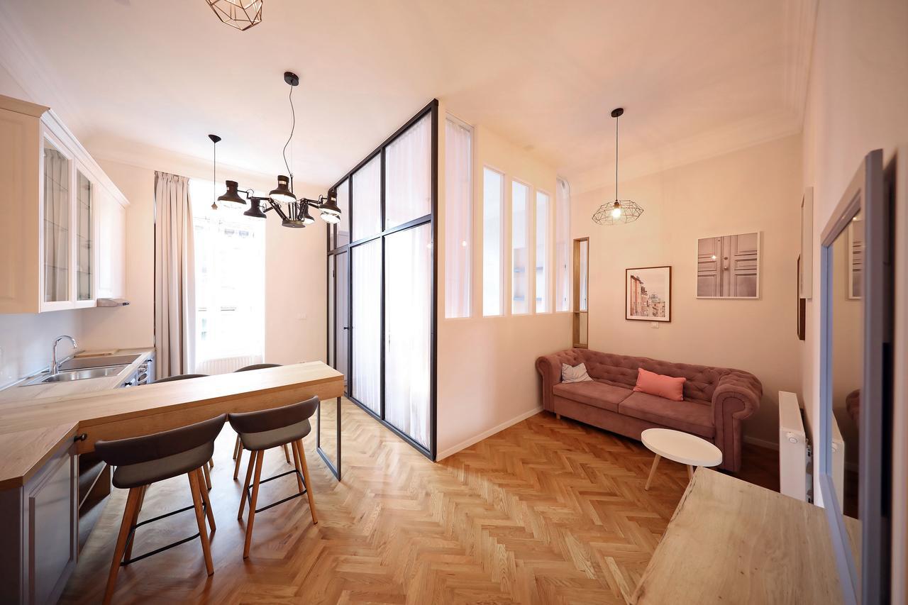 Central Apartments ซาเกร็บ ภายนอก รูปภาพ